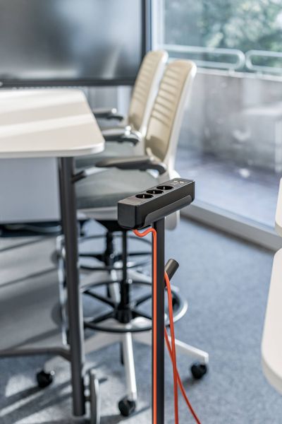 Bewegliches Strompult für mehr Flexibilität