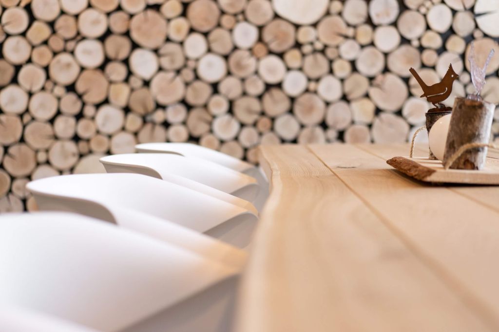 Moderne Konferenzstühle für den Besprechungsbereich