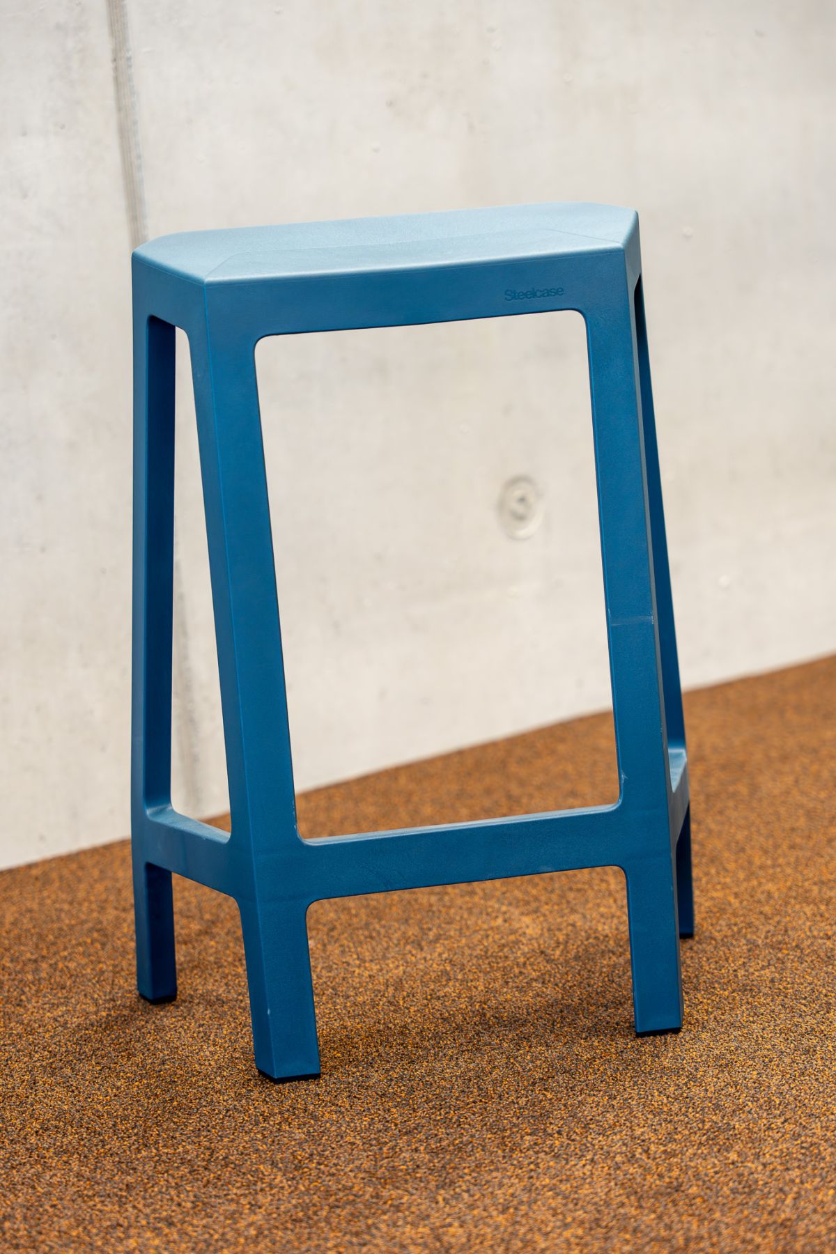 Der Barhocker für Besprechungen, zum schnellen Austausch, zum Workschop