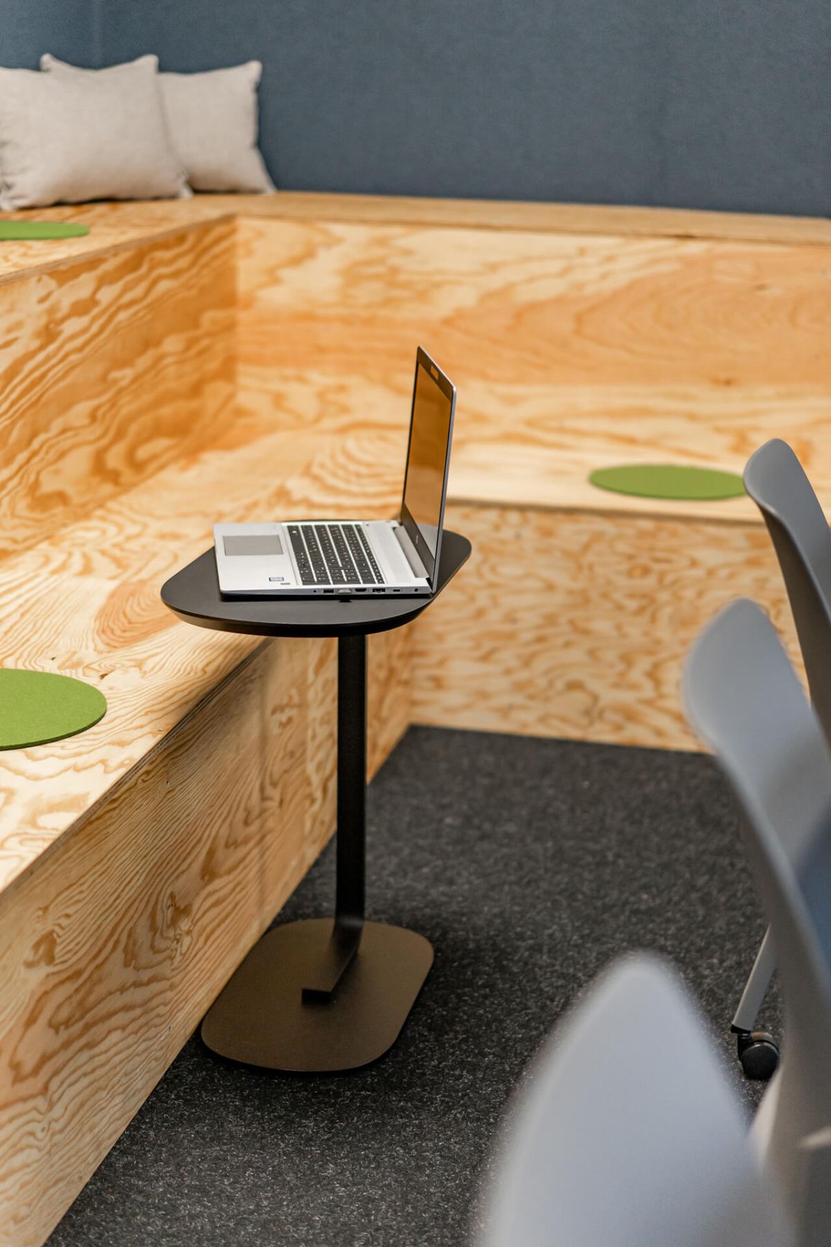 Monitorständer für jeden Tablet-PC oder Laptop-Nutzer