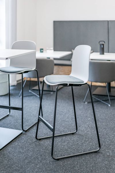 moderne und praktische Barhocker